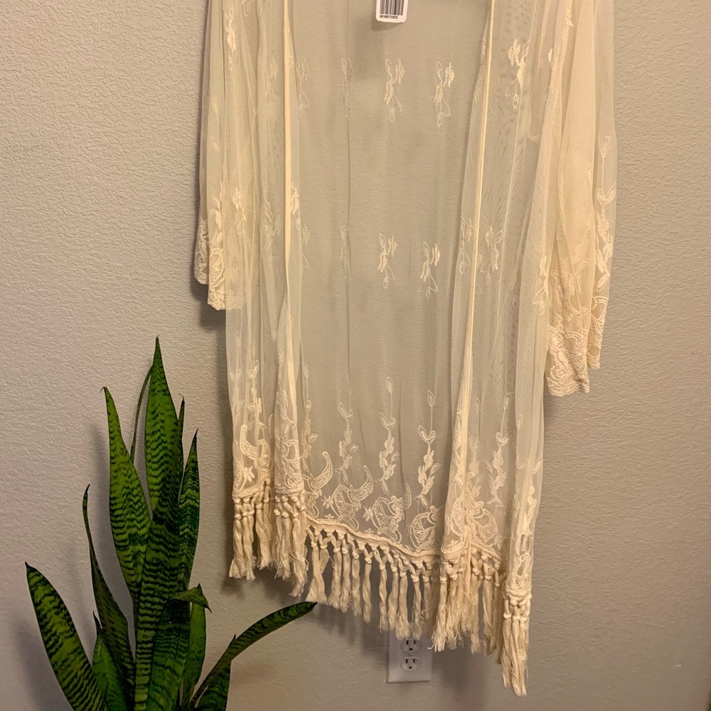 Detailed cream Kimono
